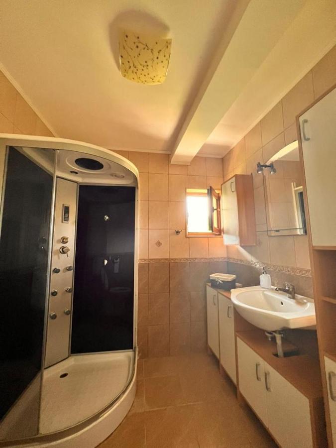 Casa Mardar Apartment Oradea Ngoại thất bức ảnh