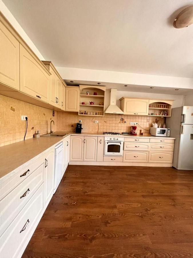 Casa Mardar Apartment Oradea Ngoại thất bức ảnh